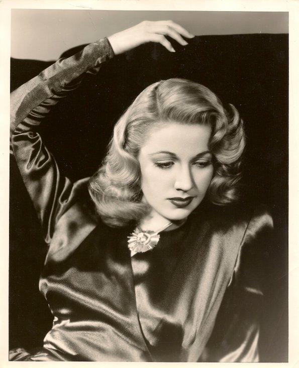 Audrey-Long2